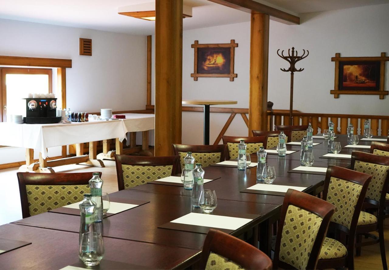 Hotel Baltaci Starý Zámek Napajedla Esterno foto