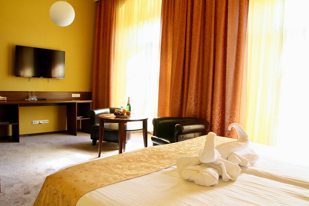 Hotel Baltaci Starý Zámek Napajedla Esterno foto