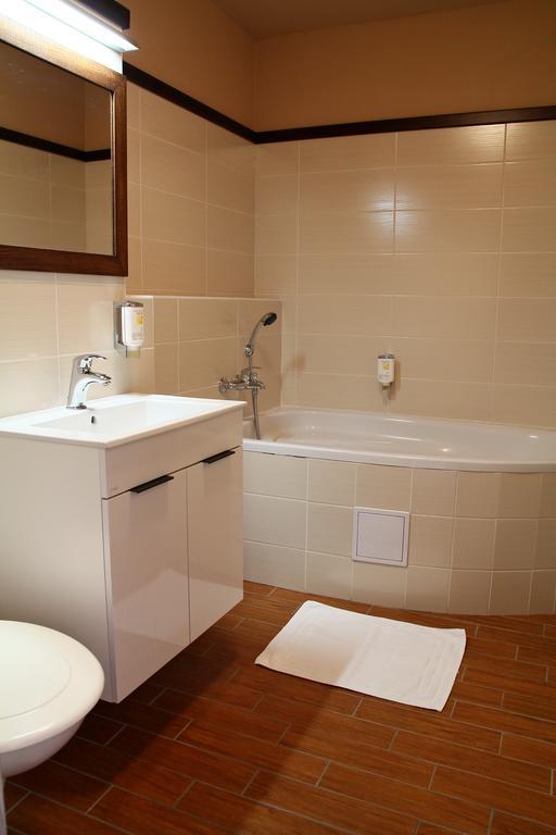 Hotel Baltaci Starý Zámek Napajedla Esterno foto